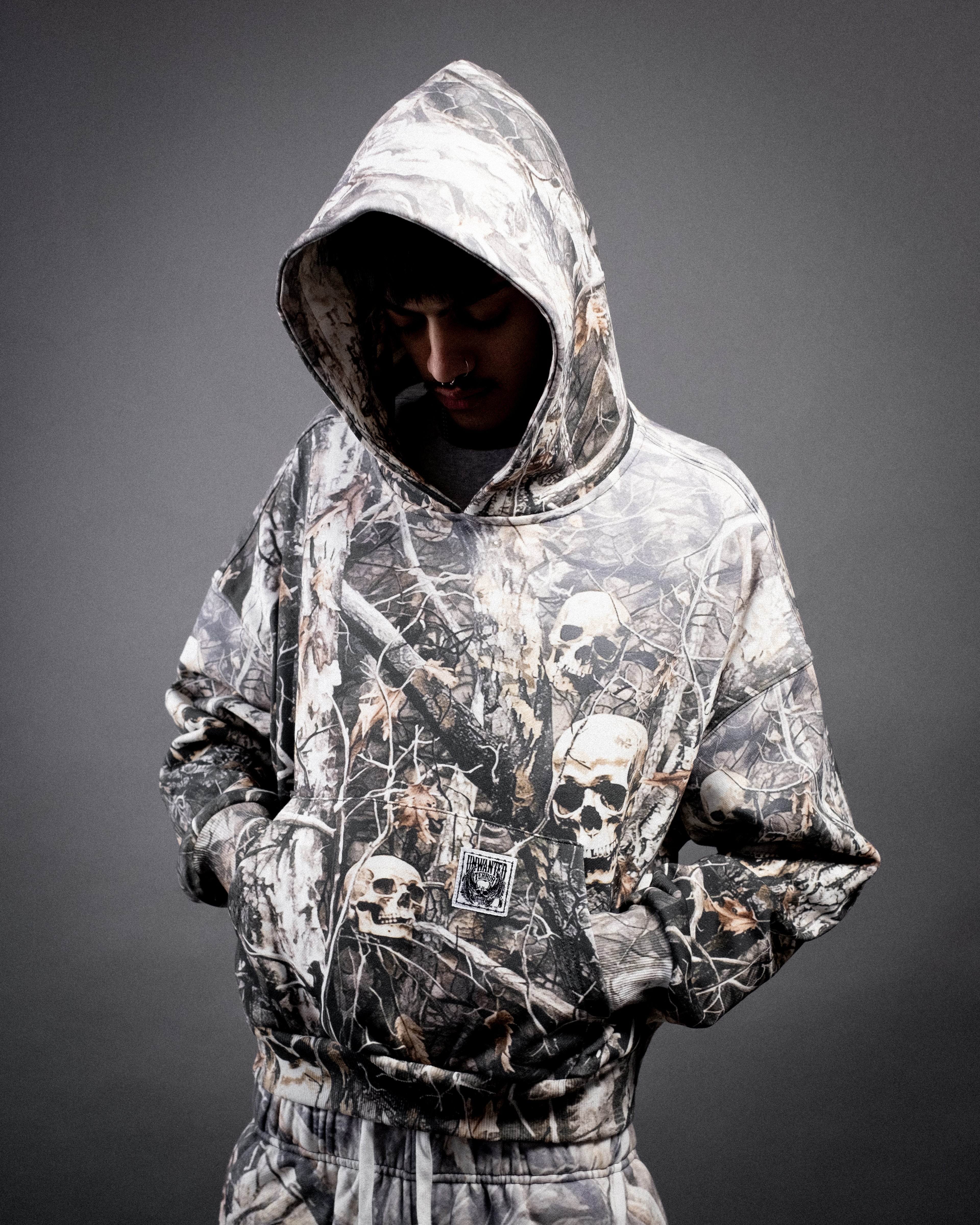 [PRE-ORDER] FEARTREE CAMO HOODIE