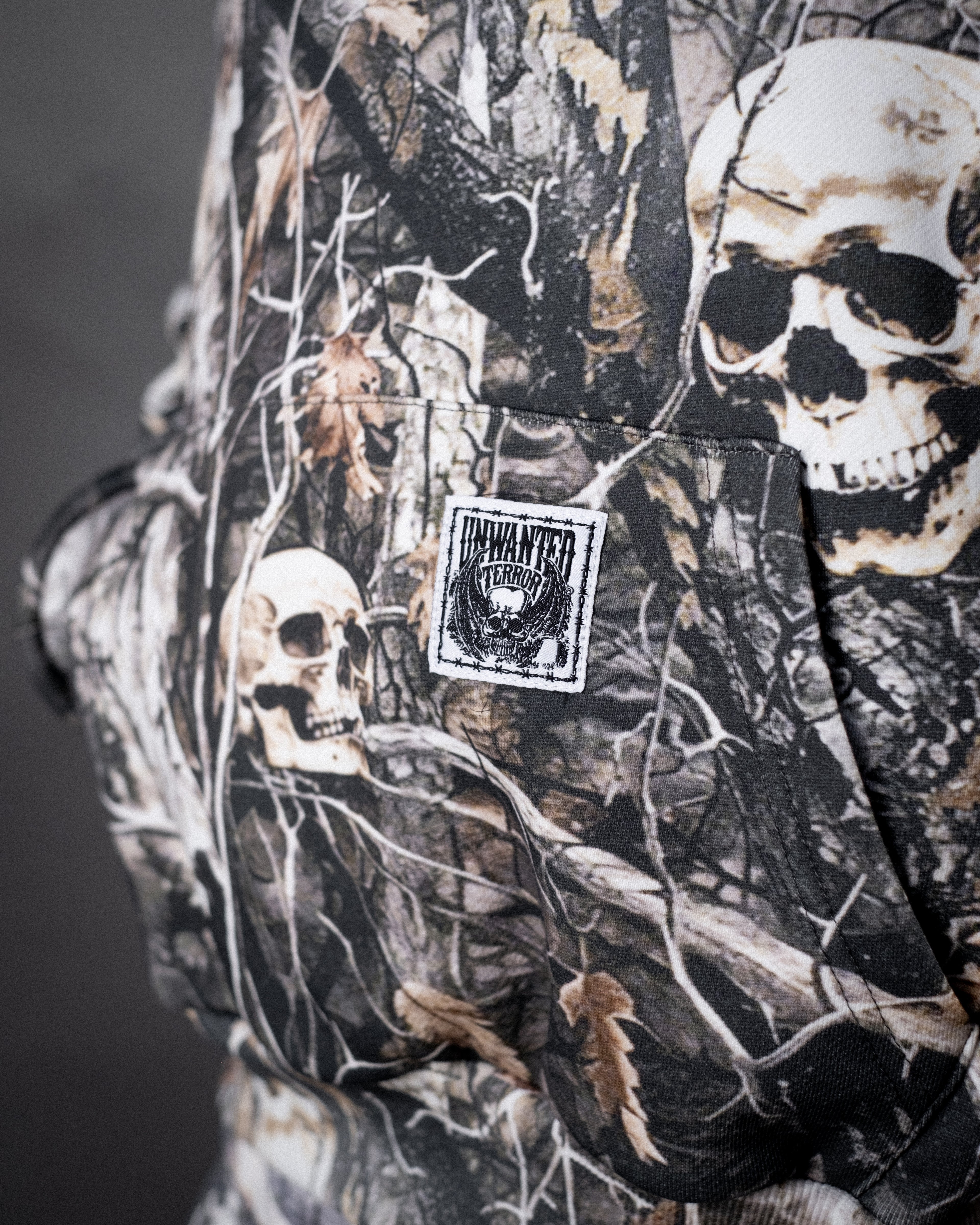 [PRE-ORDER] FEARTREE CAMO HOODIE